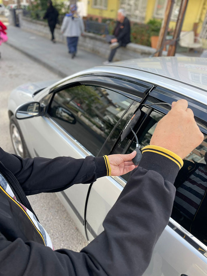 Gökçebey Oto Kilitçisi